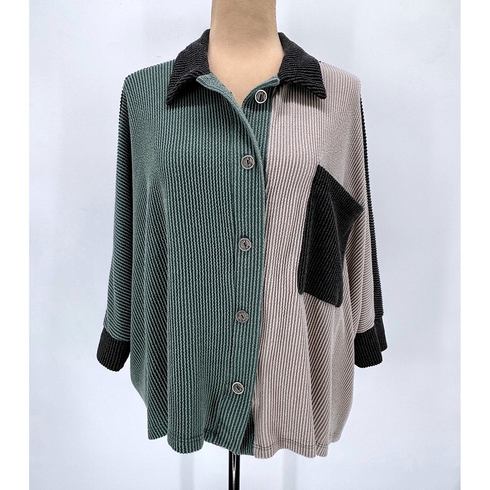 Blumin Apparel Colorblock Oversized Ribbed Button Front Top Teal Beige Grey